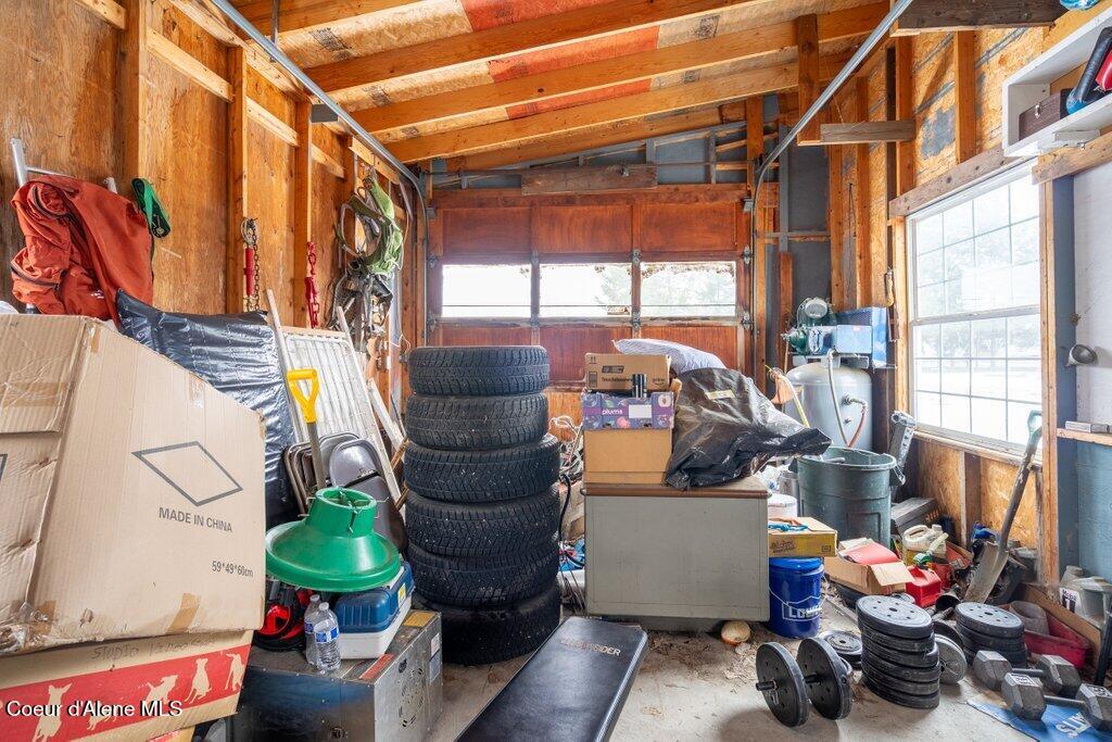 10671 North Idaho Road Post Falls, ID 83854 - Photo 59 of 89 .