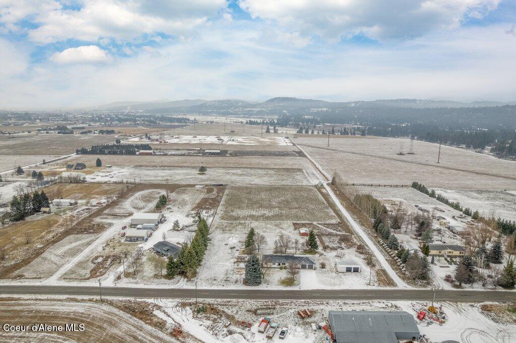 10671 North Idaho Road Post Falls, ID 83854 - Photo 67 of 89 .