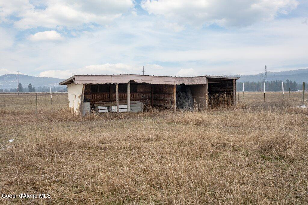 10671 North Idaho Road Post Falls, ID 83854 - Photo 80 of 89 .