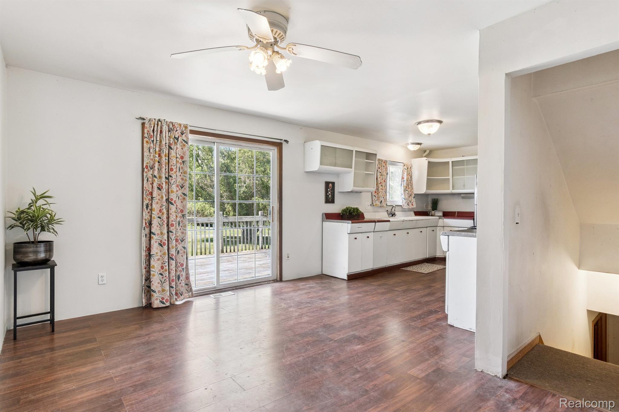 1100 Ridge Road South Canton, MI 48188 - Photo 13 of 51 Dining Area and Kitchen