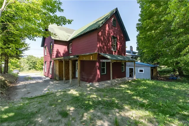 $194,900 | 14196 State Street, Diana, NY 13648