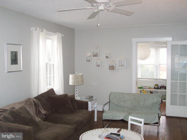 206 Chestnut Street Brooklawn, NJ 08030 - Photo 5 of 18 Gallery Image 5