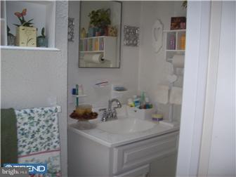 1603 Powell Road Brookhaven, PA 19015 - Photo 7 of 10