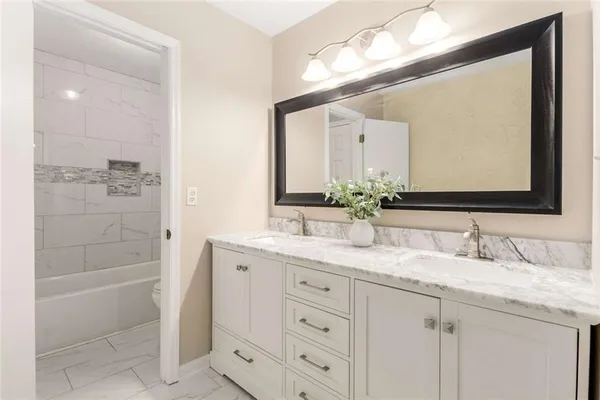 $2,975 | 510 East Ponce De Leon Avenue, Unit J, Decatur, GA 30030