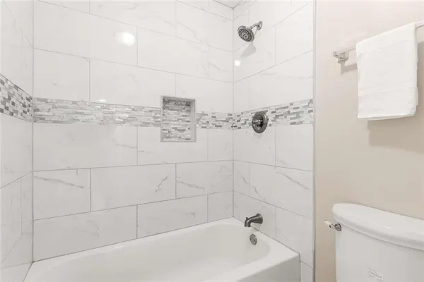 $2,975 | 510 East Ponce De Leon Avenue, Unit J, Decatur, GA 30030