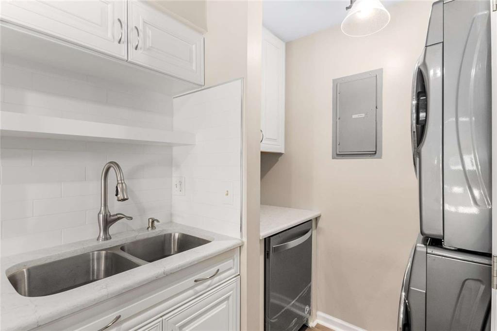 510 East Ponce De Leon Avenue, Unit J Decatur, GA 30030 - Photo 9 of 36