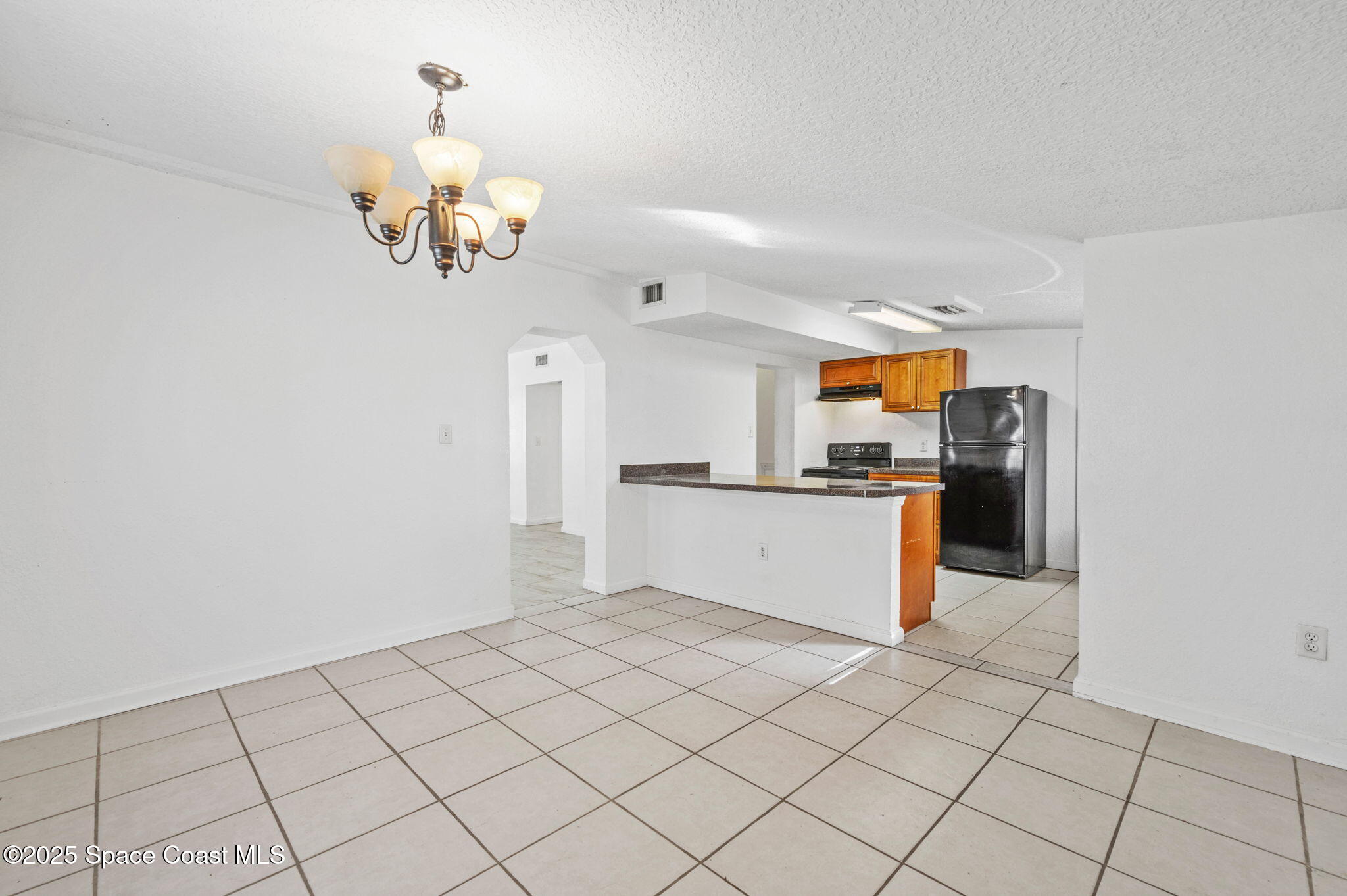 907 Espanola Way Melbourne, FL 32901 - Photo 6 of 31