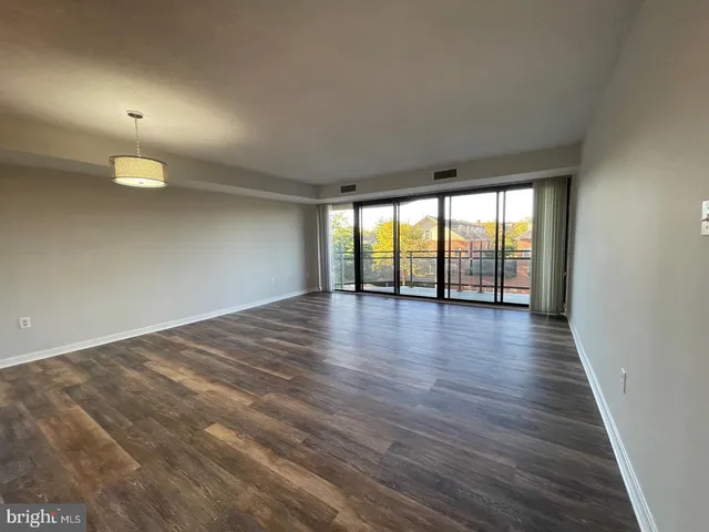 $598,950 | 1530 Key Boulevard, Unit 326, Arlington, VA 22209