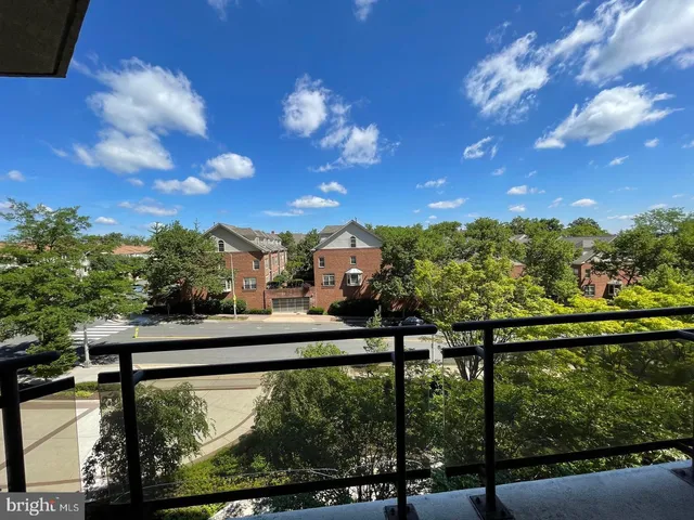 $598,950 | 1530 Key Boulevard, Unit 326, Arlington, VA 22209
