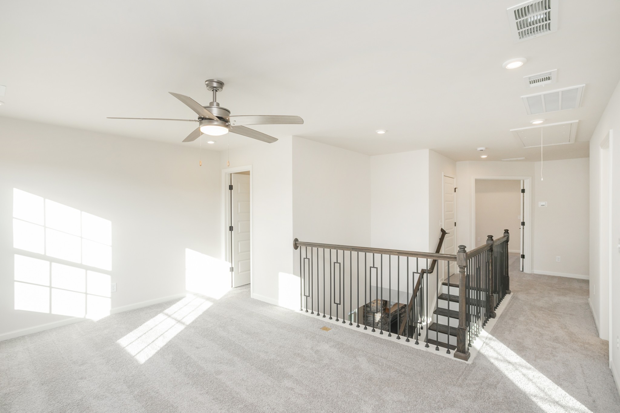 940 Pleasant Ridge Run Mount Juliet, TN 37122 - Photo 29 of 32 a view of a livingroom with a ceiling fan and window