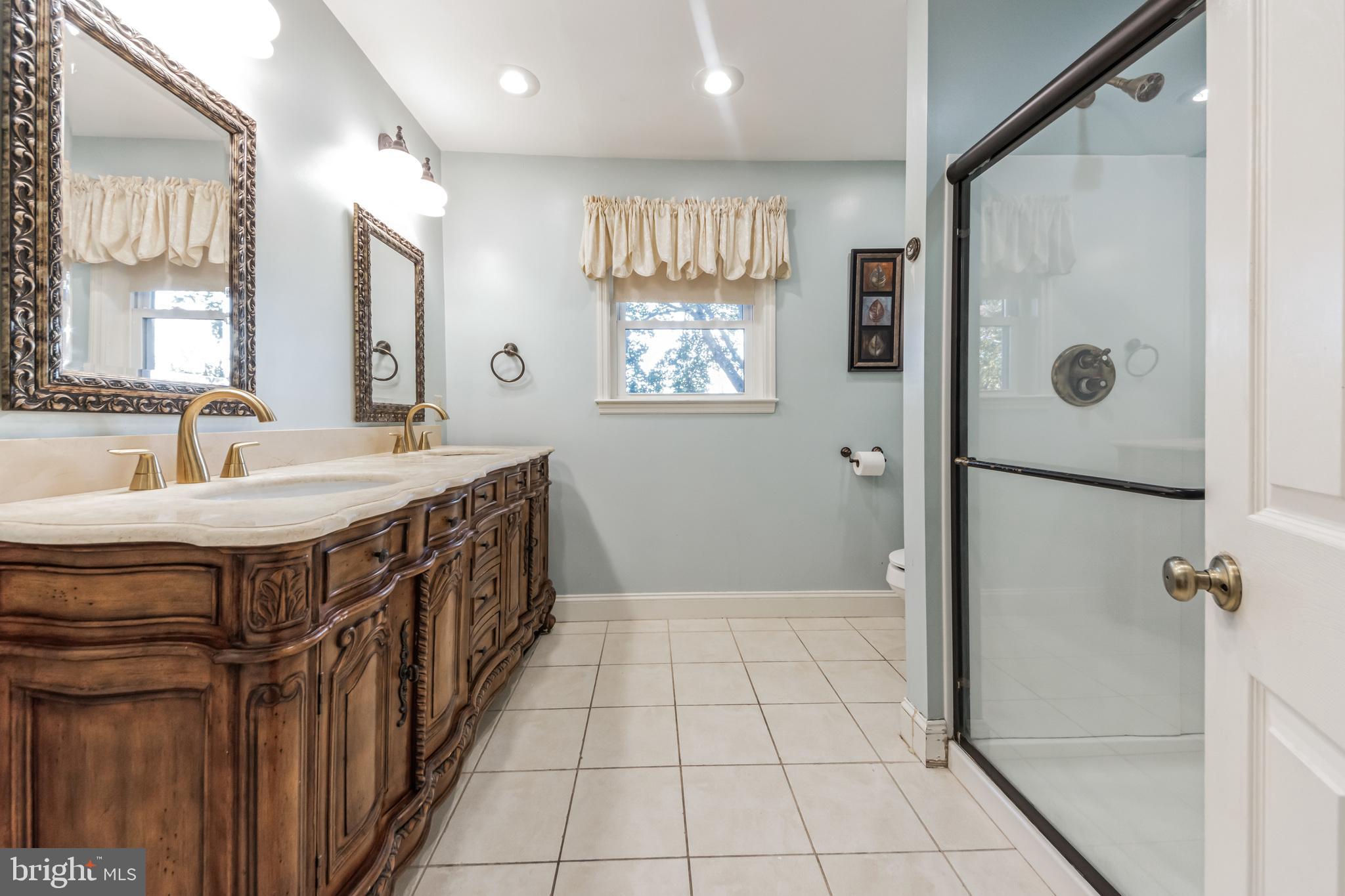 3026 Appledale Road Norristown, PA 19403 - Photo 25 of 49 Primary Bathroom