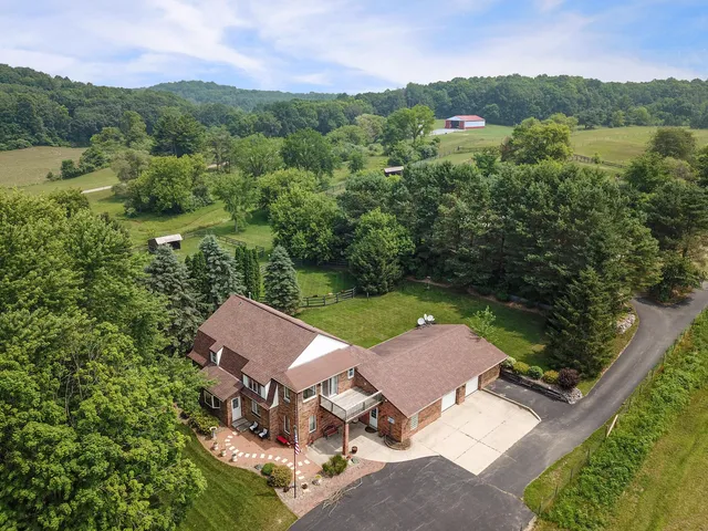 $750,000 | 9080 Hickory Drive, Kewaskum, WI 53040