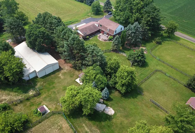 $750,000 | 9080 Hickory Drive, Kewaskum, WI 53040