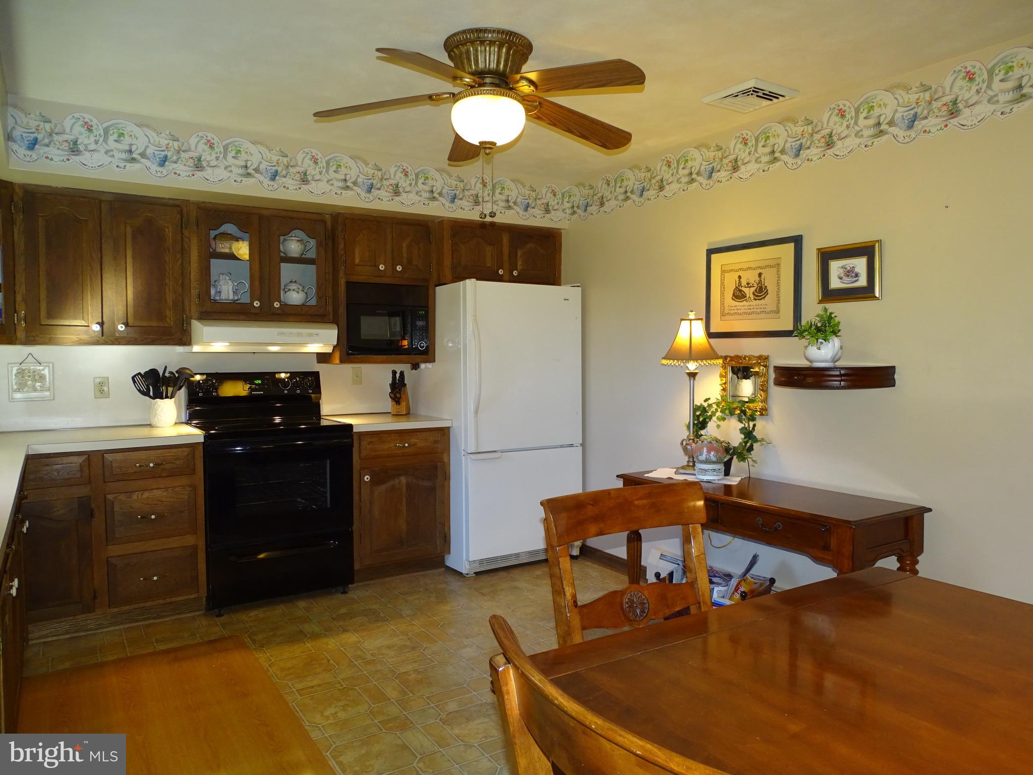 2135 Maple Road York, PA 17408 - Photo 8 of 36