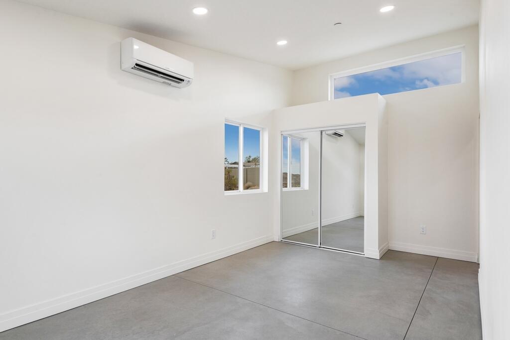 6689 Torres Avenue Joshua Tree, CA 92252 - Photo 24 of 48 a view of an empty room with a window
