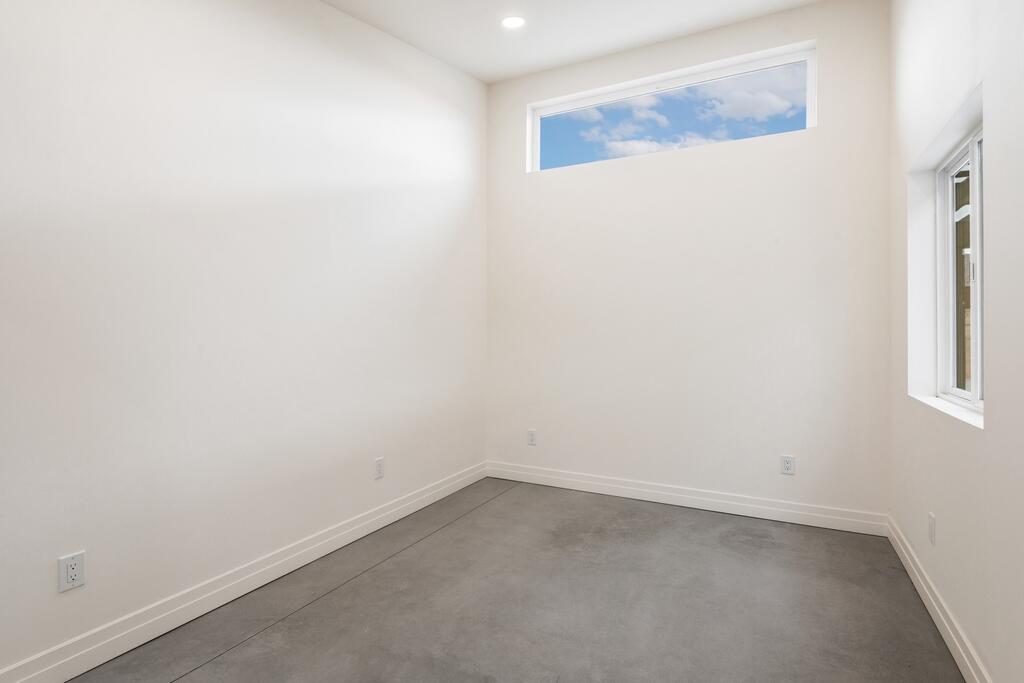 6689 Torres Avenue Joshua Tree, CA 92252 - Photo 30 of 48 a view of an empty room