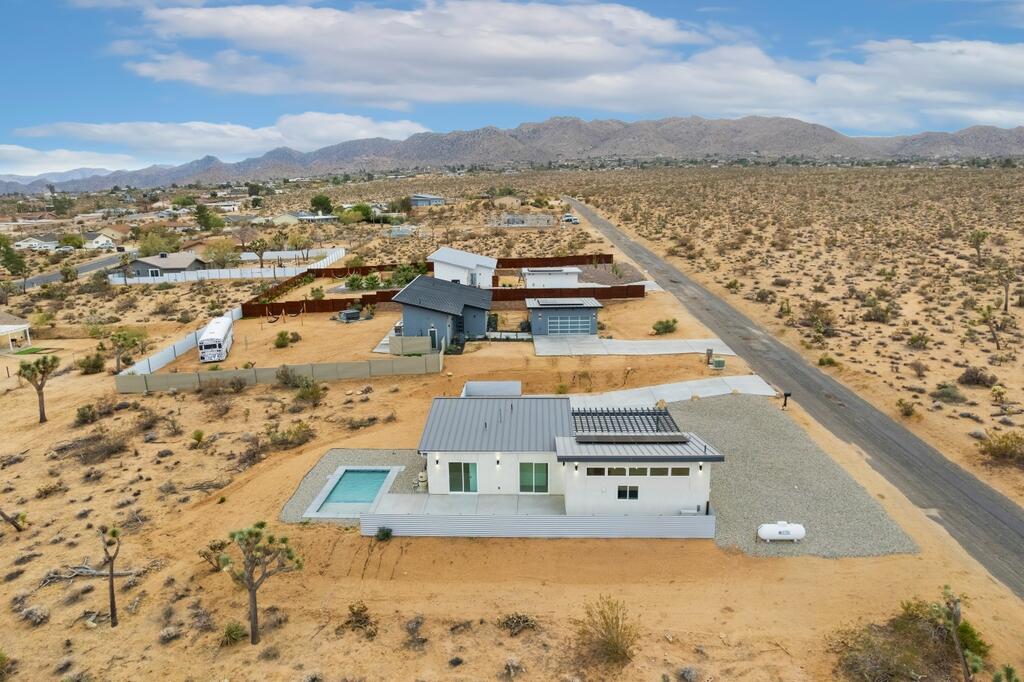 6689 Torres Avenue Joshua Tree, CA 92252 - Photo 44 of 48 a view of city with ocean