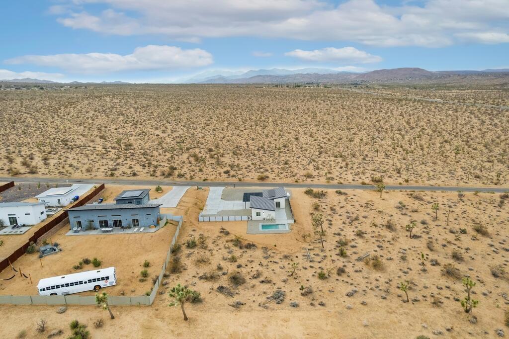 6689 Torres Avenue Joshua Tree, CA 92252 - Photo 46 of 48 a view of city and ocean