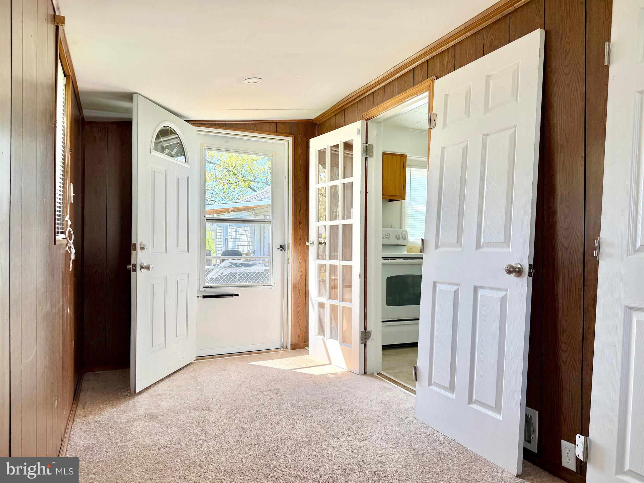 557 Compass Road East Middle River, MD 21220 - Photo 21 of 27 Laundry Room