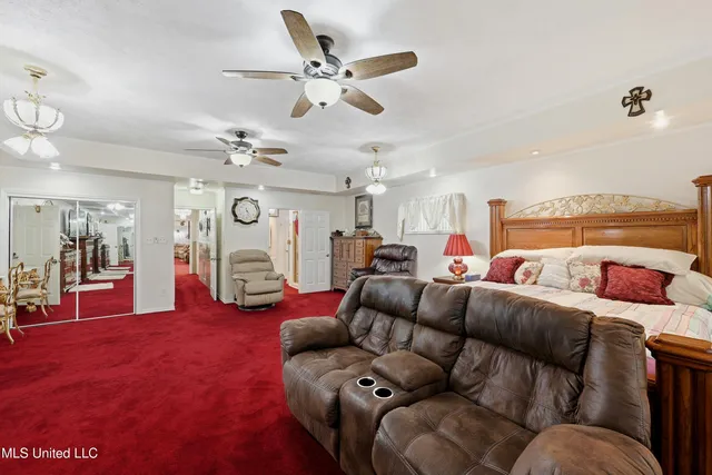 $356,000 | 206 Plantation Drive, Vicksburg, MS 39183