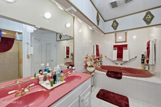 $356,000 | 206 Plantation Drive, Vicksburg, MS 39183