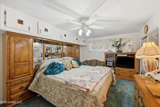 $356,000 | 206 Plantation Drive, Vicksburg, MS 39183