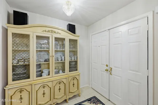 $346,000 | 206 Plantation Drive, Vicksburg, MS 39183