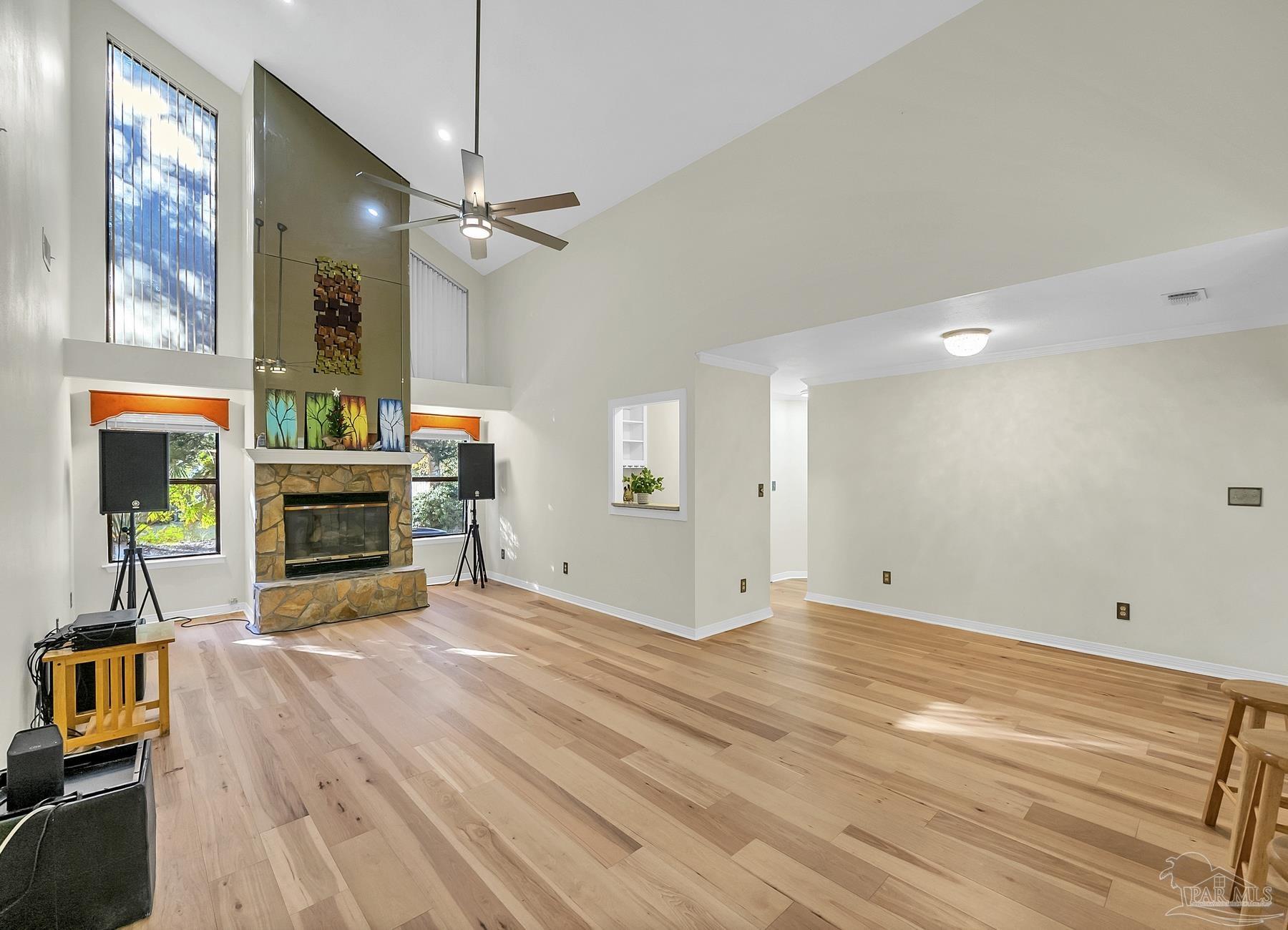 9000 Woodrun Road Pensacola, FL 32514 - Photo 15 of 49 Gallery Image 15