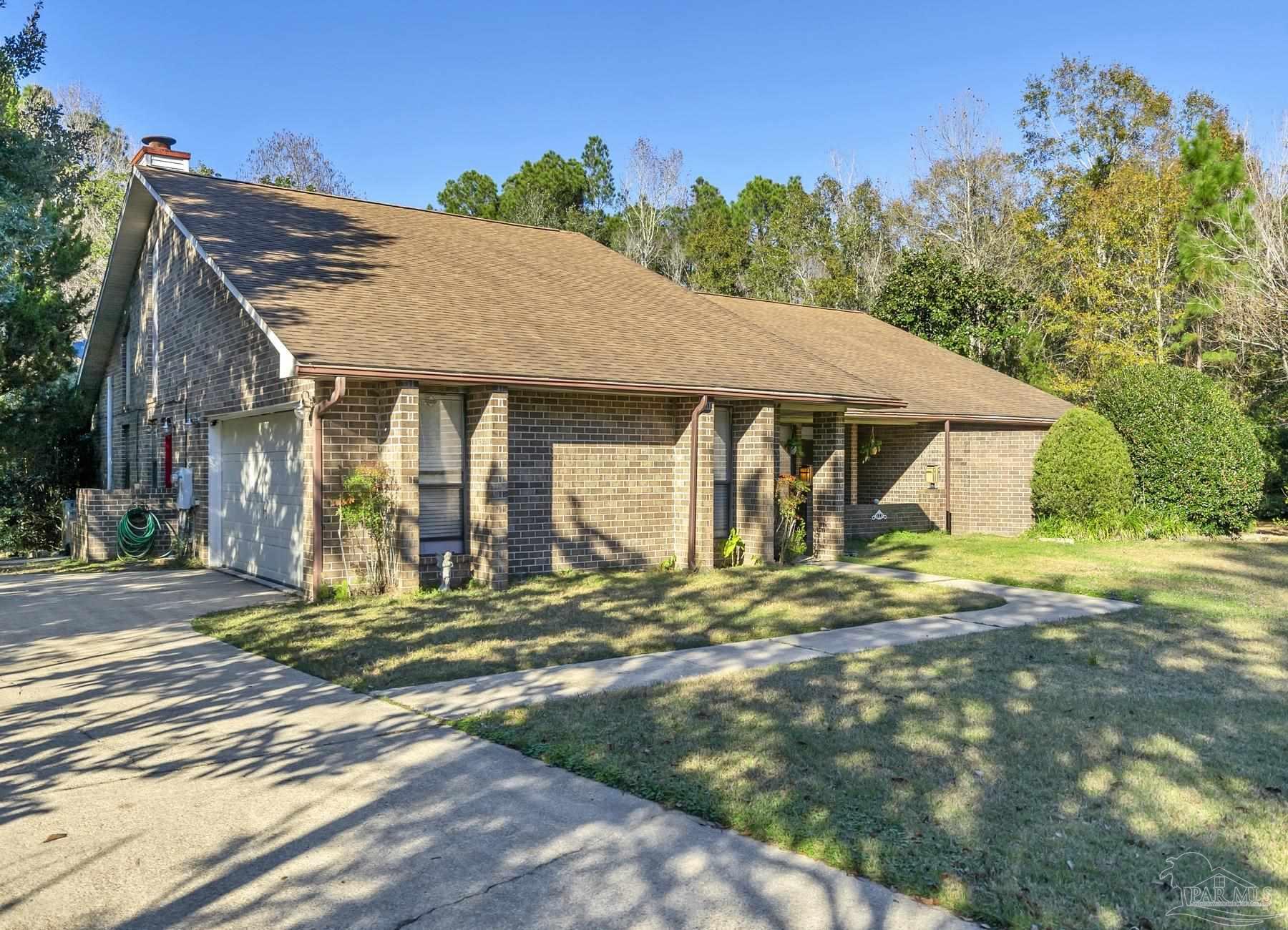 9000 Woodrun Road Pensacola, FL 32514 - Photo 3 of 49 Gallery Image 3