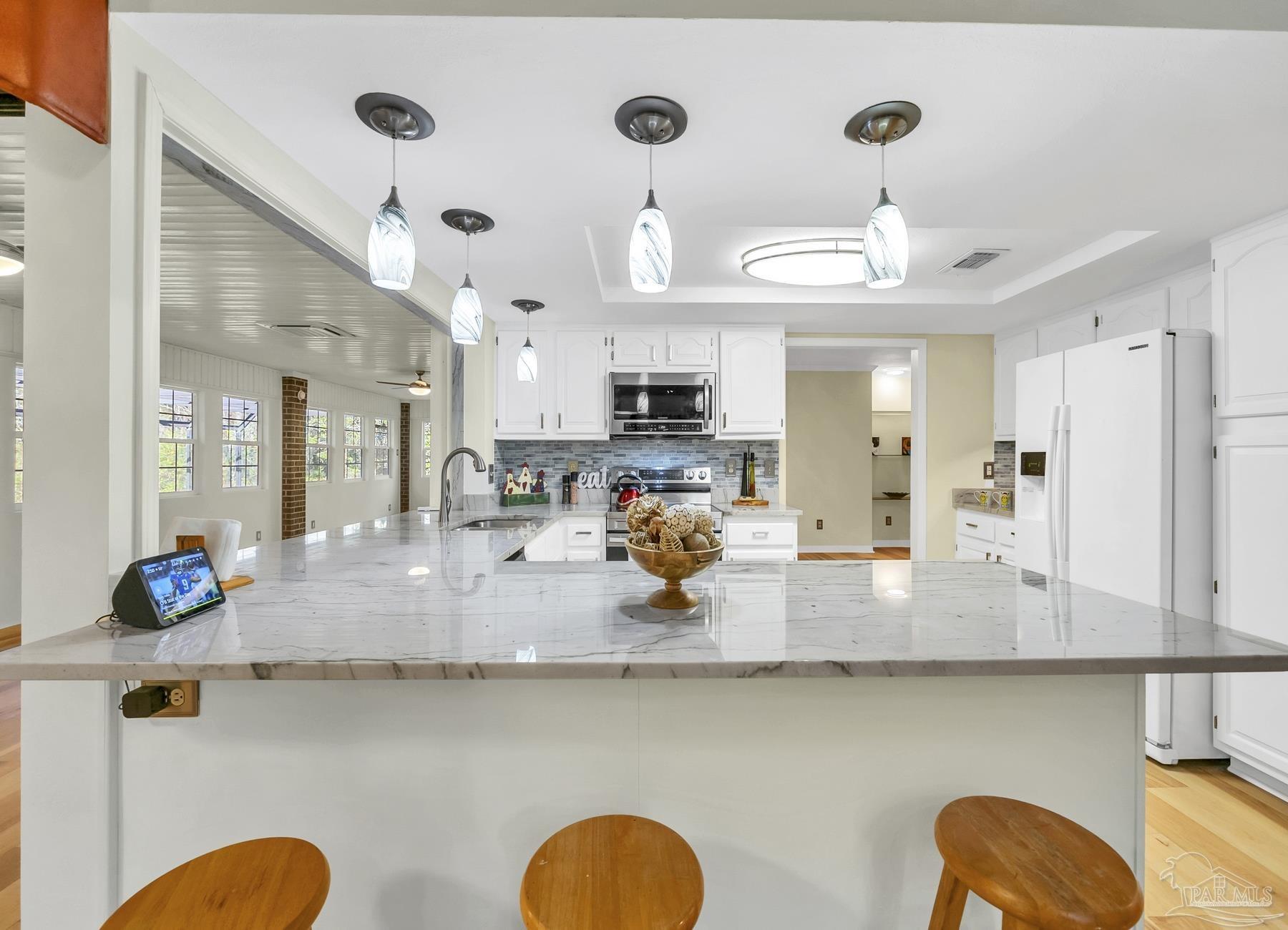 9000 Woodrun Road Pensacola, FL 32514 - Photo 5 of 49 Gallery Image 5