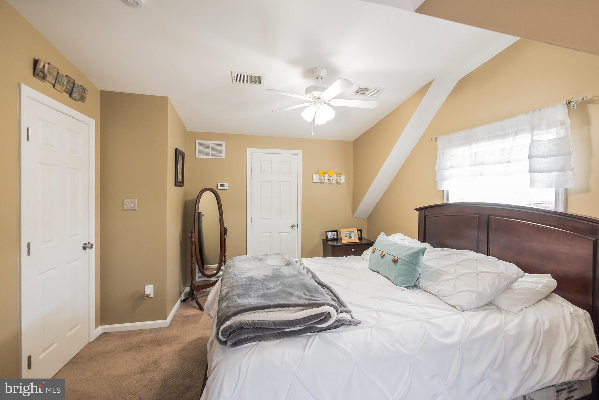 109 South Longcross Road Linthicum Heights, MD 21090 - Photo 14 of 29 Bedroom (Master)