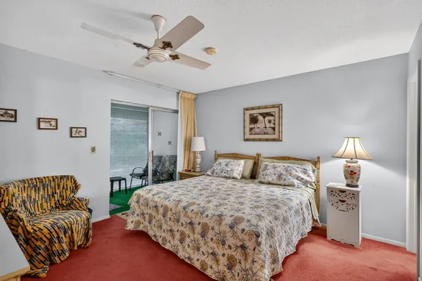 $110,000 | 2929 Southeast Ocean Boulevard, Unit J10, Stuart, FL 34996