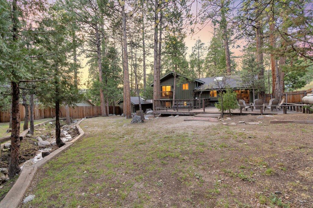 54495 South Circle Drive Idyllwild, CA 92549 - Photo 52 of 65 a view of a town with large trees