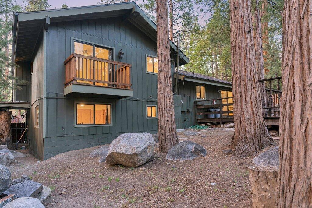 54495 South Circle Drive Idyllwild, CA 92549 - Photo 54 of 65 a front view of a house with a yard