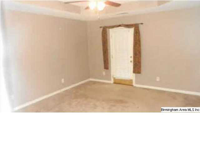 105 King Arthur Place Alabaster, AL 35007 - Photo 8 of 12