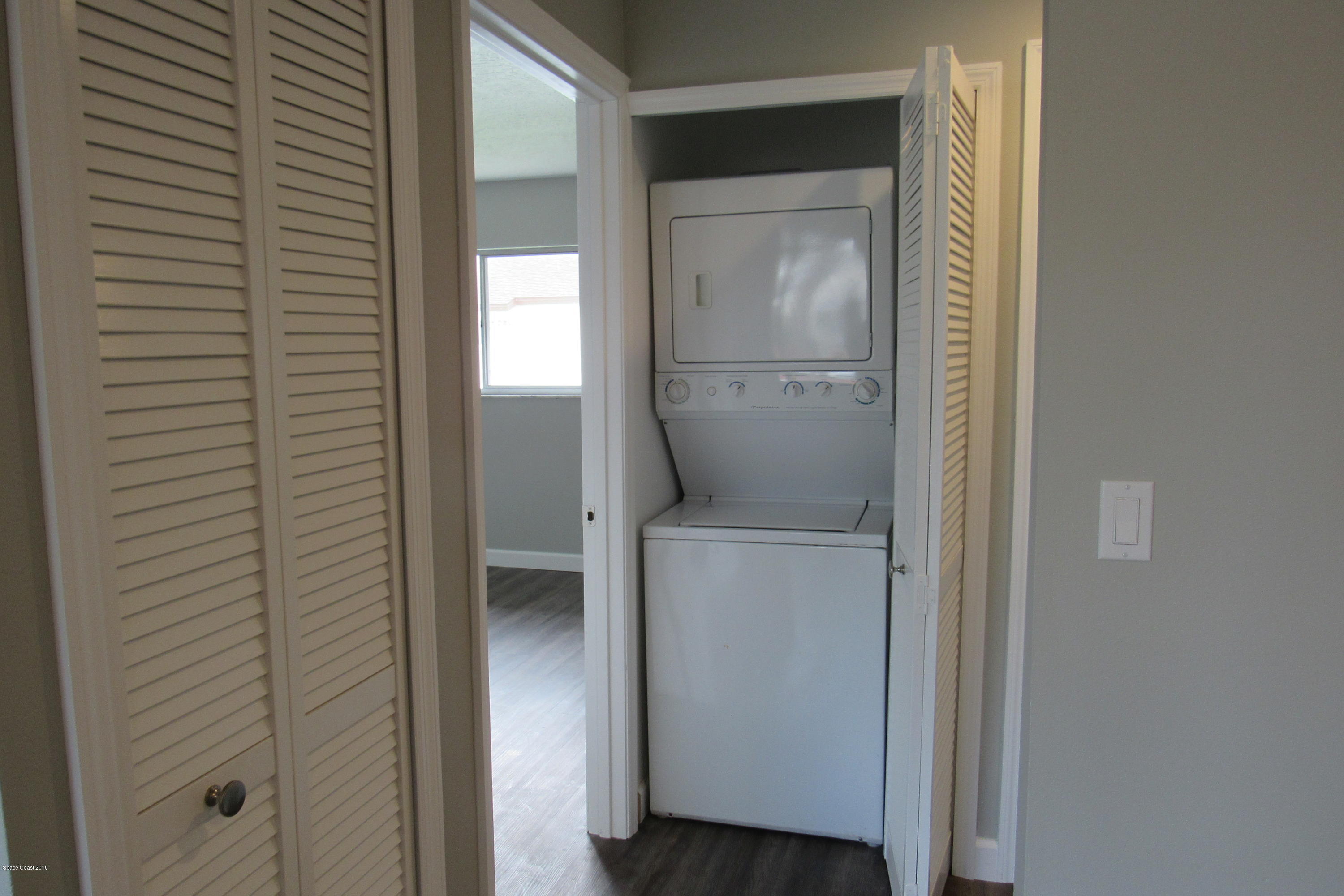 737 Ridge Club Drive, Unit 70 Melbourne, FL 32934 - Photo 9 of 20 WASHER/DRYER