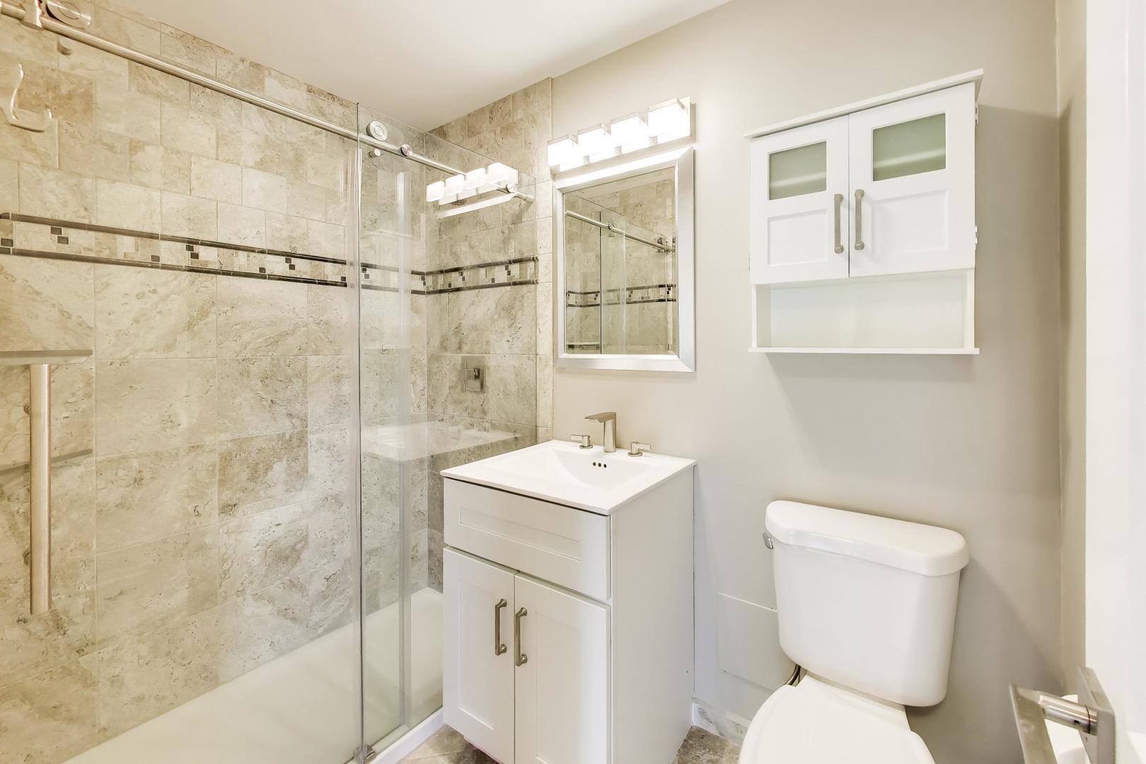 6301 North Sheridan Road, Unit 4G Chicago, IL 60660 - Photo 15 of 30