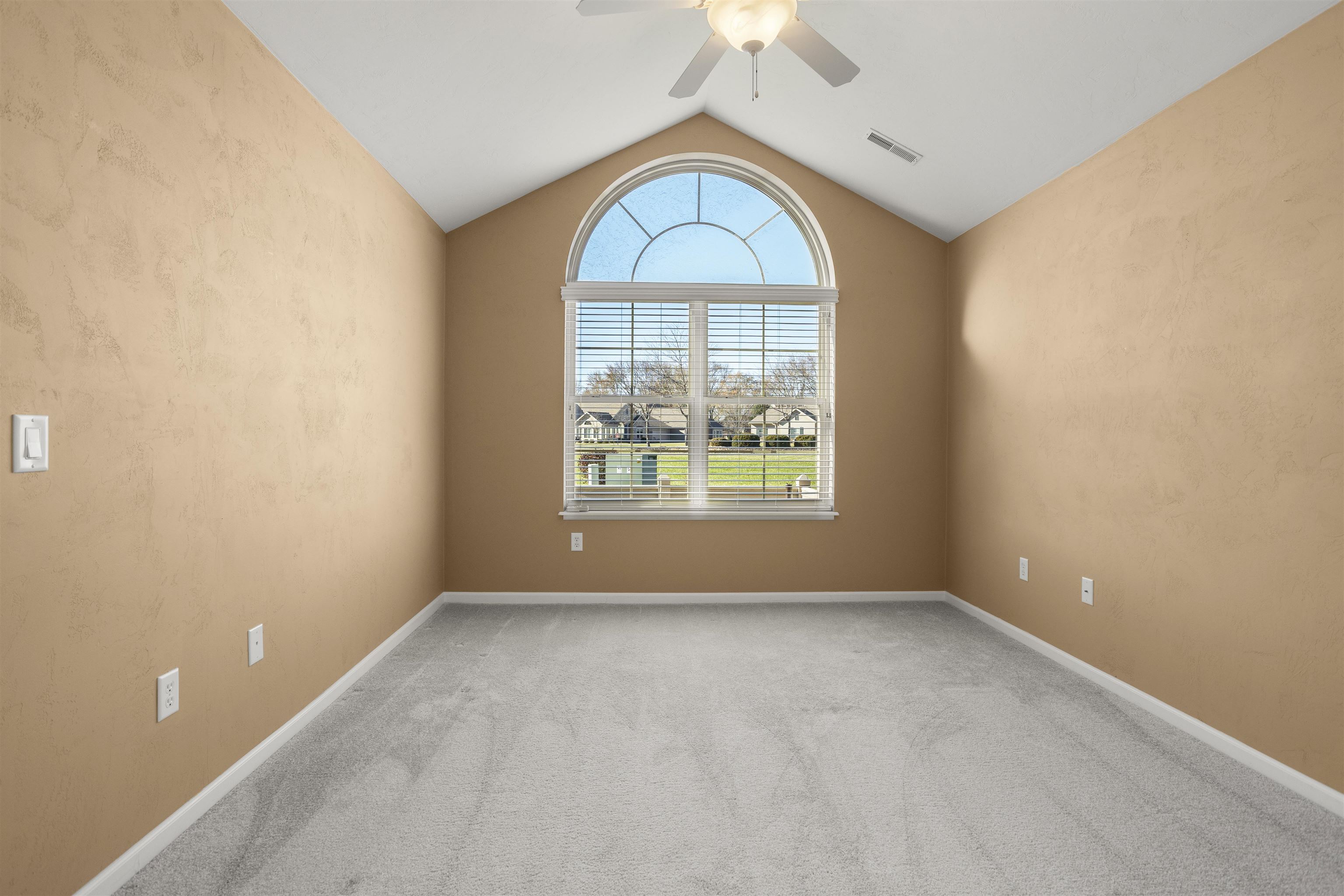 2210 East Tuscany Way Appleton, WI 54913 - Photo 22 of 33