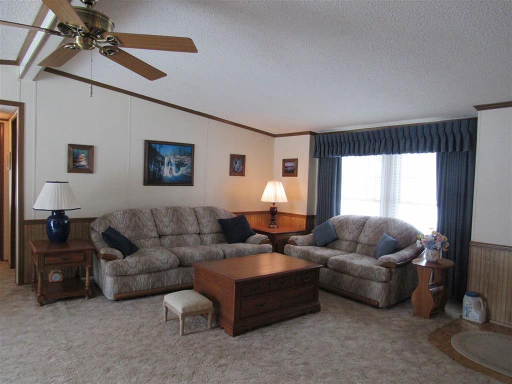 11283 South Town Line Road Roscommon, MI 48653 - Photo 5 of 15 Gallery Image 5
