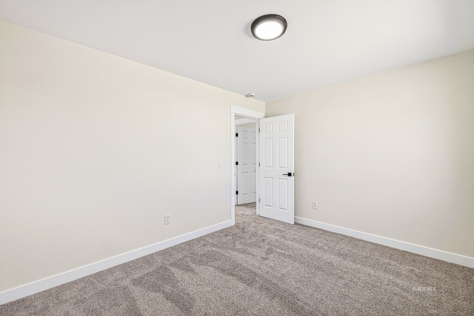 412 Edgebrook Way Spring Creek, NV 89815 - Photo 23 of 47
