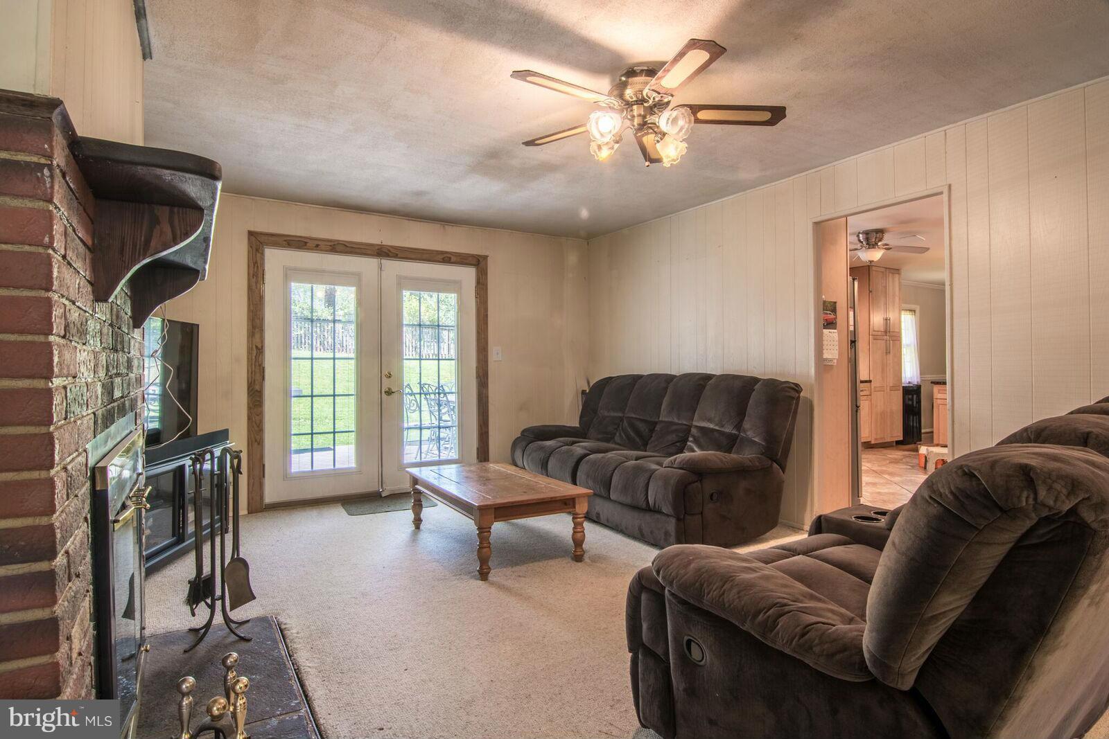 114 Cherry Valley Road Reisterstown, MD 21136 - Photo 14 of 29 Family Room