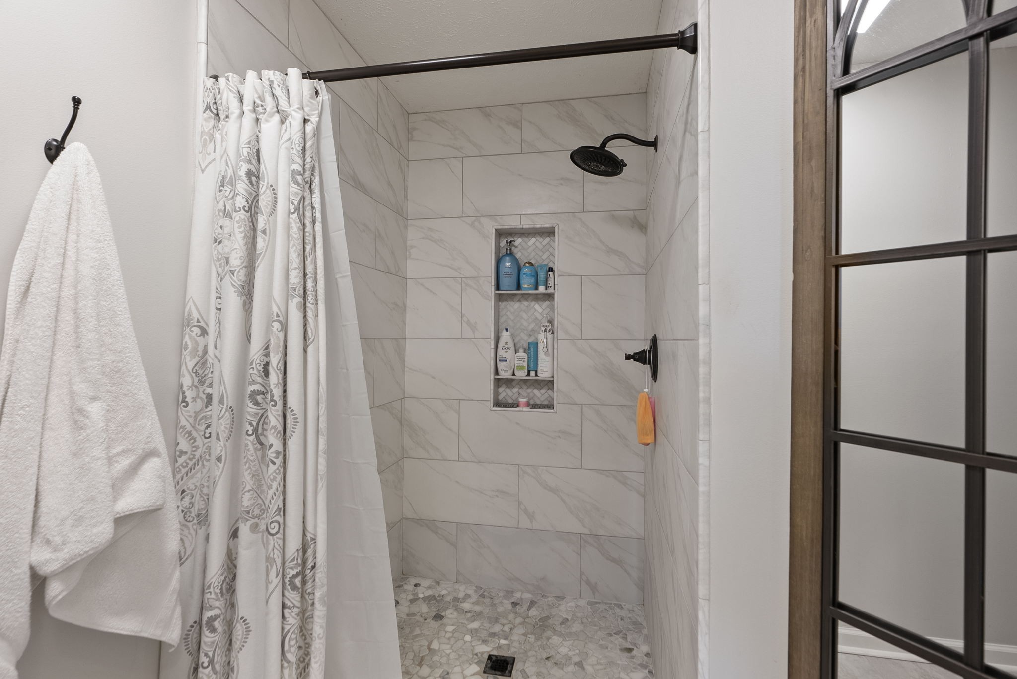 4767 Barren Plains Road Springfield, TN 37172 - Photo 39 of 68 a bathroom with a shower