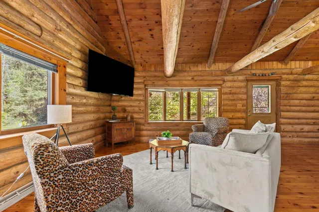 $520,000 | N3873 Anita Wieckert Road, Appleton, WI 54913