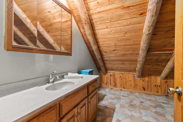 $520,000 | N3873 Anita Wieckert Road, Appleton, WI 54913