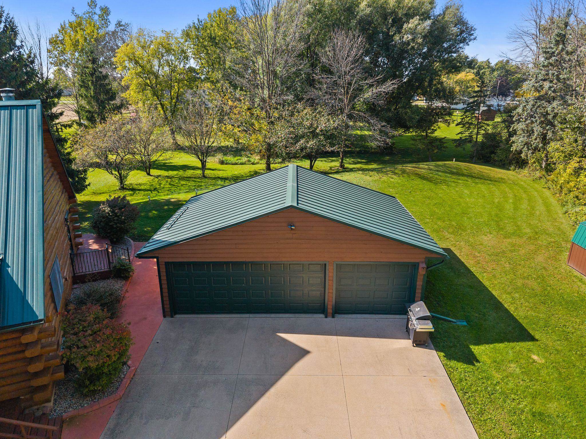 N3873 Anita Wieckert Road Appleton, WI 54913 - Photo 39 of 55