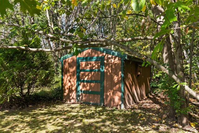 $520,000 | N3873 Anita Wieckert Road, Appleton, WI 54913