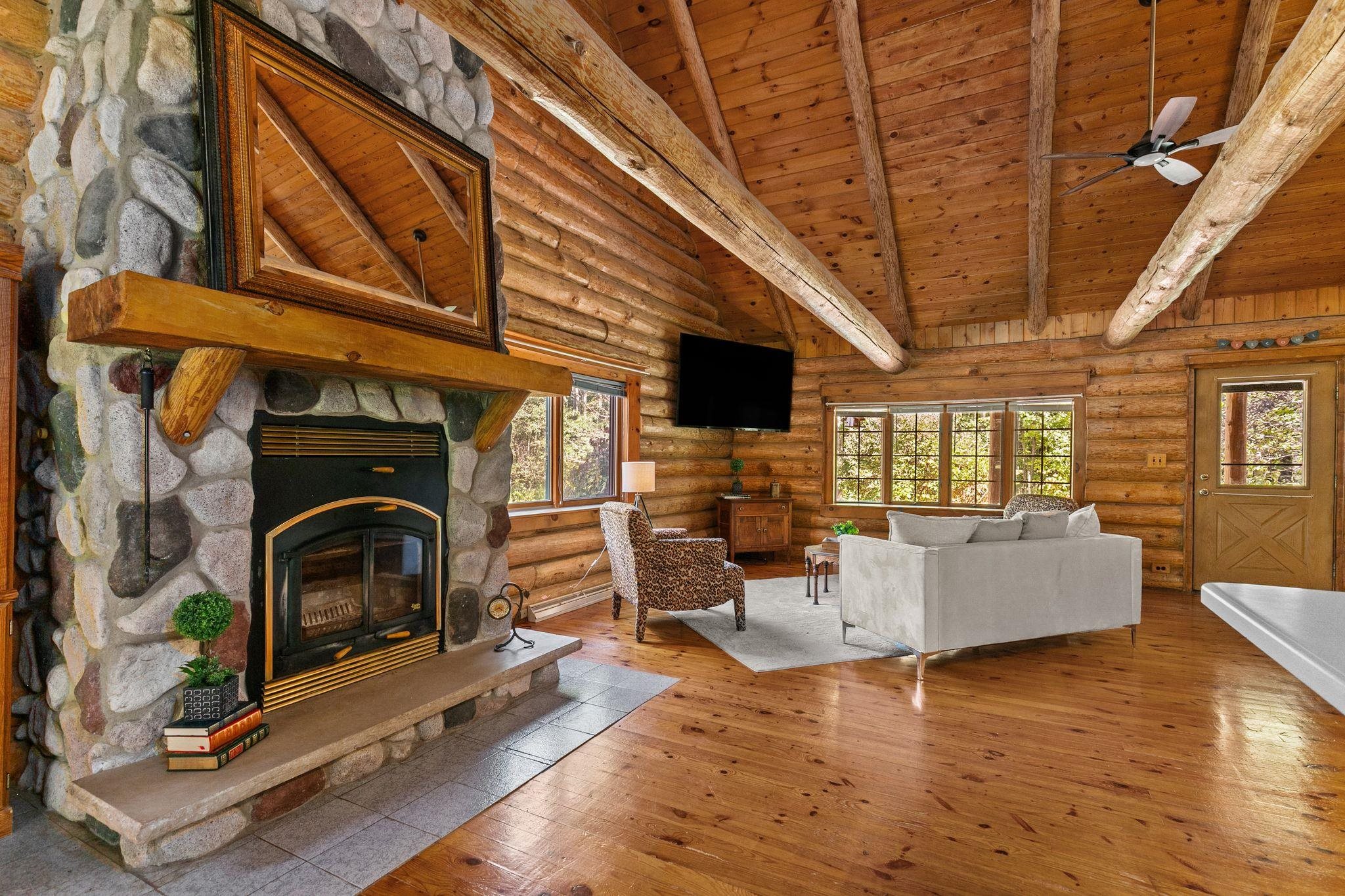 N3873 Anita Wieckert Road Appleton, WI 54913 - Photo 10 of 55