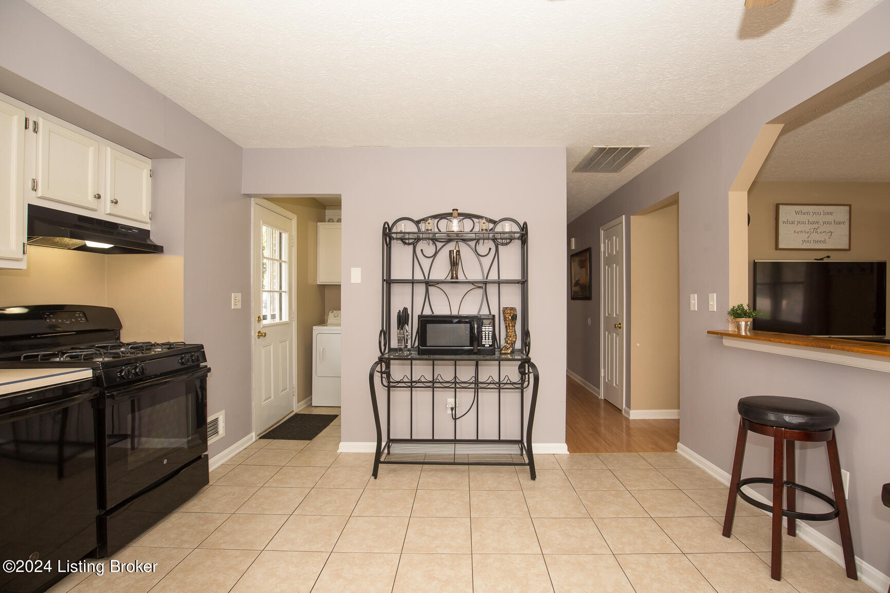 6679 Rutledge Road Louisville, KY 40258 - Photo 13 of 34 6679 Rutledge-10