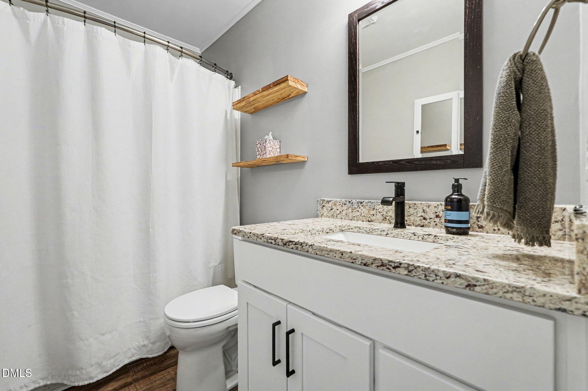 1631 Roanoke Street Raleigh, NC 27606 - Photo 18 of 22 Hall Bath