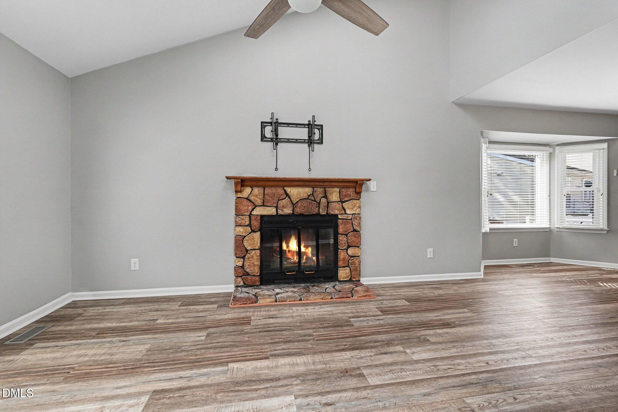 1631 Roanoke Street Raleigh, NC 27606 - Photo 5 of 22 Family Room